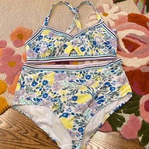 Adore Me Plus Bikini 2X - Adorable Floral Print